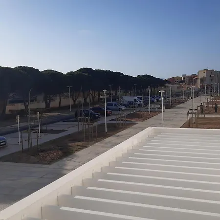 Apartment Superbe T2 Climatise Avec Parking, 4 Pers, Proche - Fr-1-798-23 *